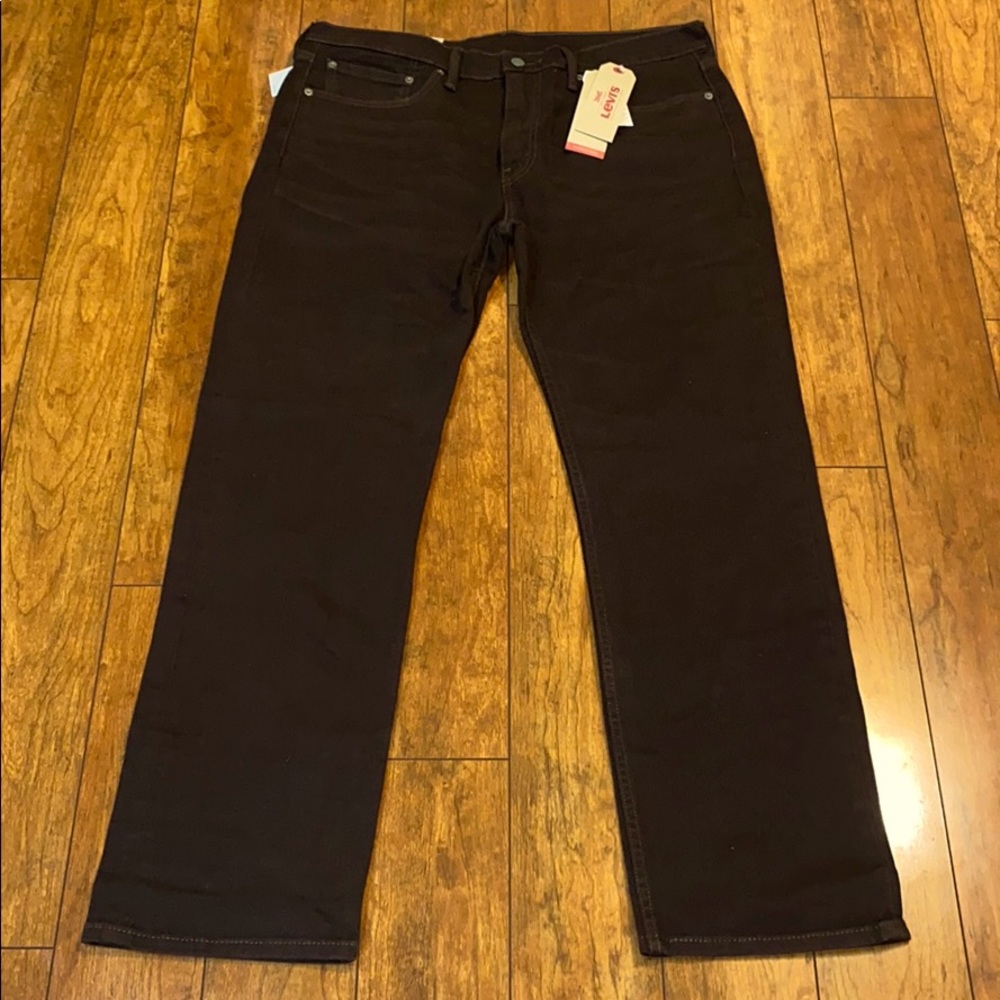 Brown Levi’s (Straight leg) jeans